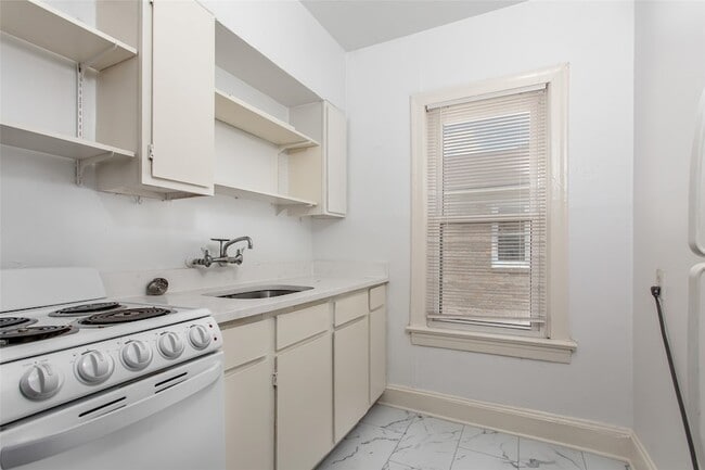 Photo - 5900 Oram St Unit 8