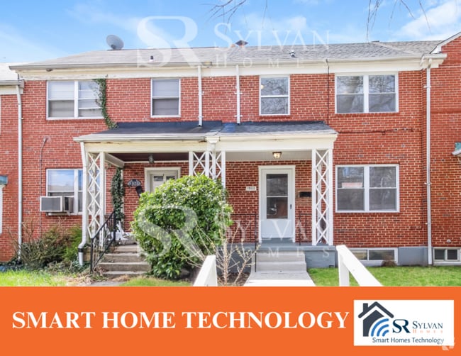 Building Photo - Fall in love with this charming and spacio... Rental