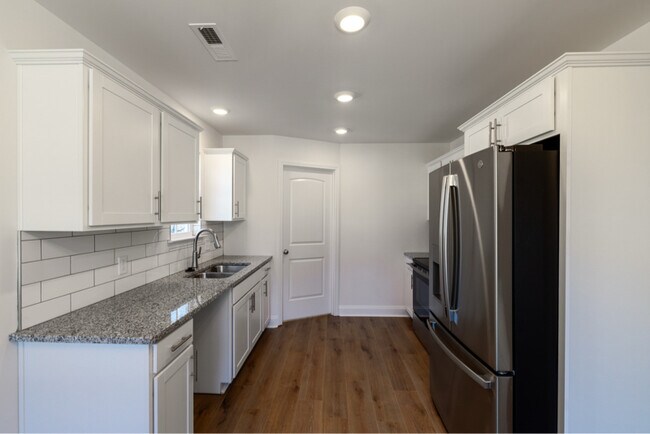 Photo - 812 Aubrey Ave