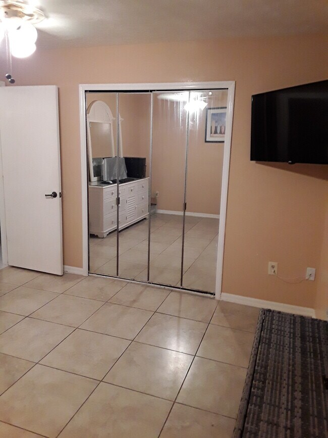 Photo - 118 SW Fairway Ave