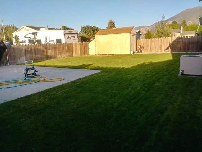 Photo - 1375 E 550 S