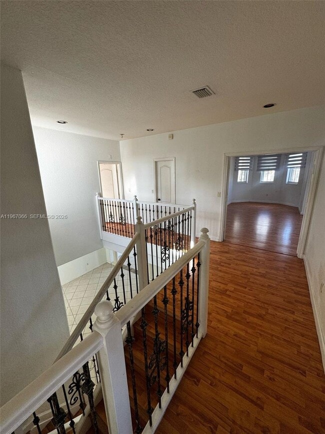 Photo - 612 NW 136th Ave