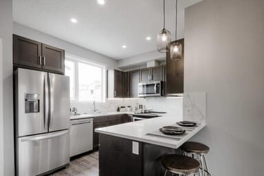 Building Photo - 850 Belmont Drive SW