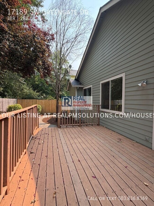 Photo - 17189 SW Greengate Dr