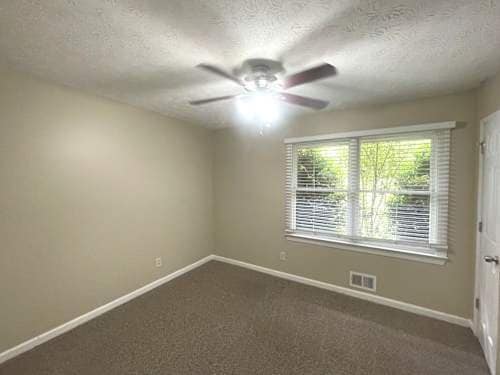 Photo - 3940 Butterfield Dr NW