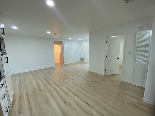 Photo - 24223 Arch St Unit 24223ArchSt