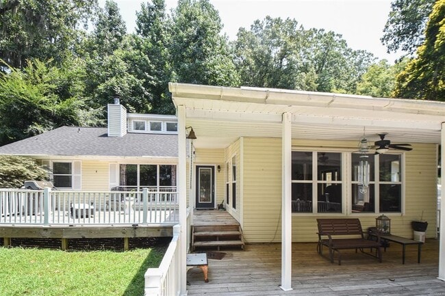 Photo - 555 Shady Acres Rd