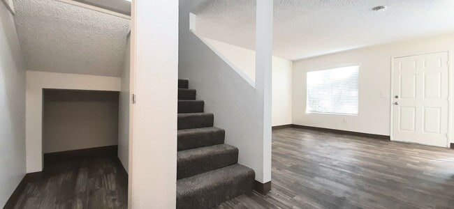 Photo - Rosewood Villas: 2 Bedrooms, 1.5 Bathroom ... Unidad 1039-C