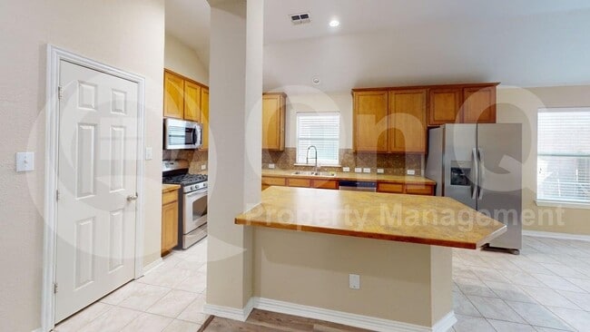 Photo - 1921 Highland Haven Ln