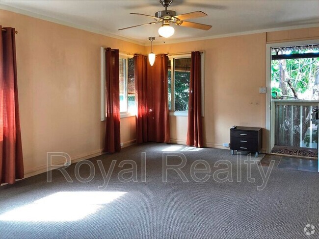 Building Photo - 1421 S Beretania St Unit G Rental