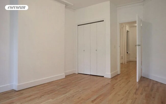 Photo - 331 E 89th St