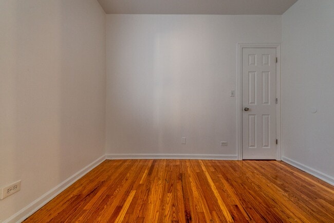 Photo - 6923-25 S Indiana Ave Chicago, IL 60637