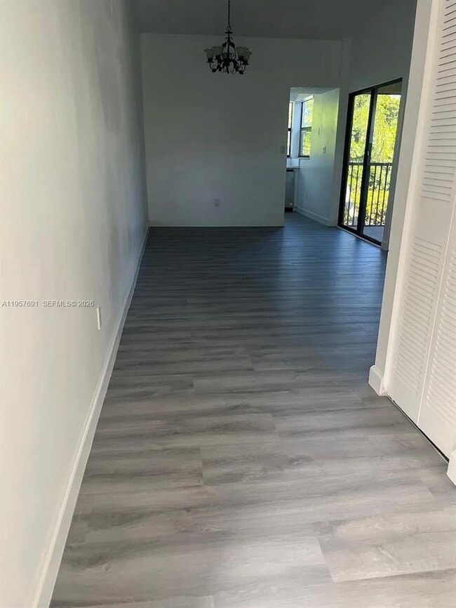 Photo - 975 N Franklin Ave Unidad 975E