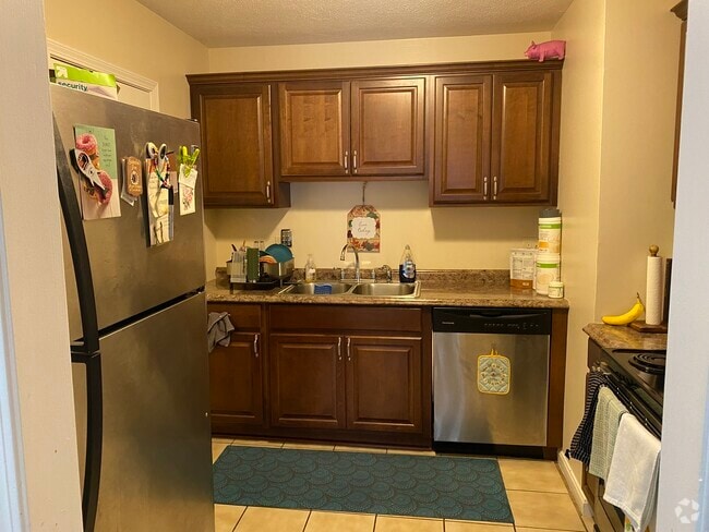Building Photo - 200 Manville Hill Rd Unit C Rental