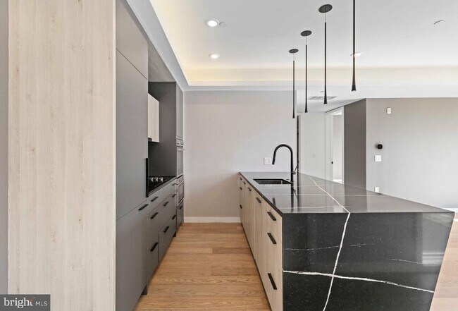 Photo - 807 N 3rd St Unit 404