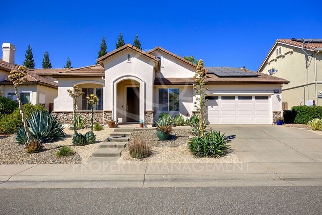 One of a kind, GREAT floorplan in Twelve B... - One of a kind, GREAT floorplan in Twelve B... House