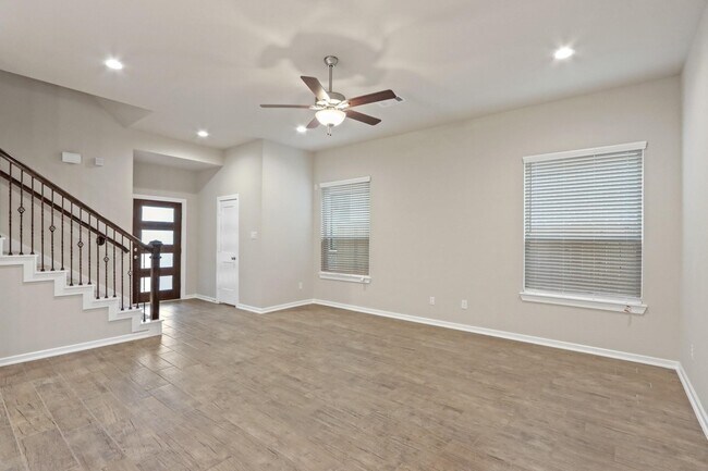 Photo - 7011 Golden Groundsel Dr