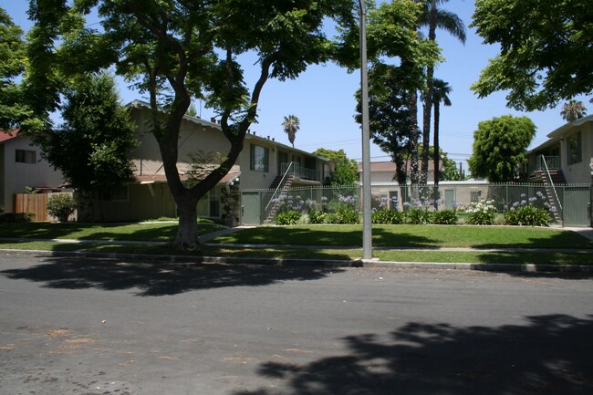 Photo - Sherwood Gardens Apartments