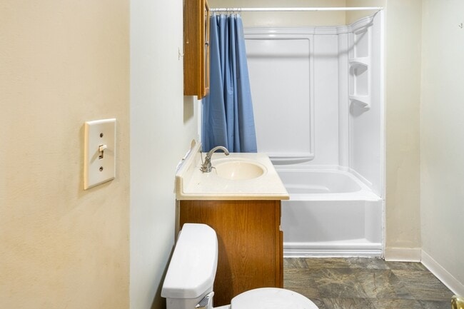 Photo - 822 Westcott St