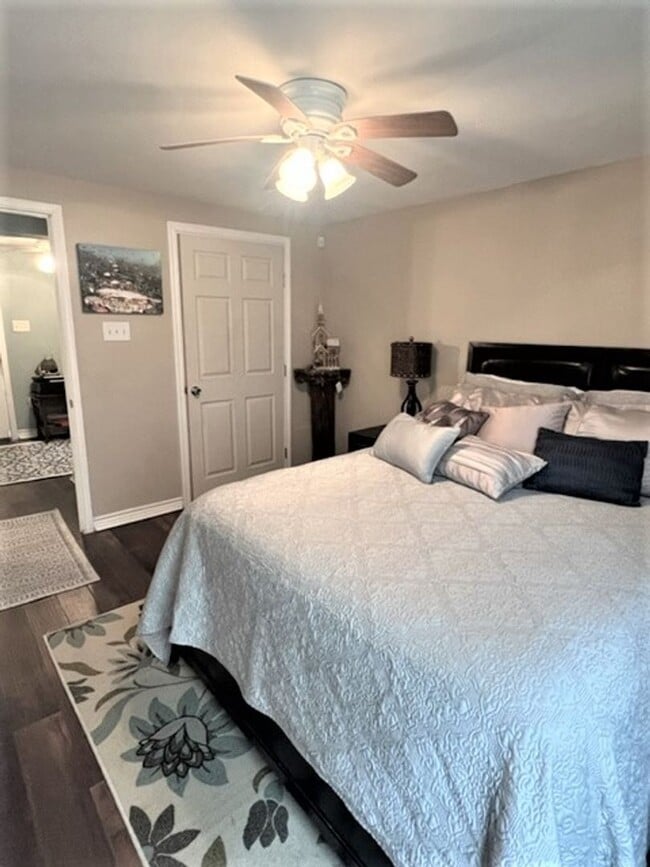 Photo - 1012 20th St Unit #2