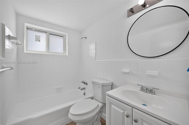60 NW 79th St Unit 11