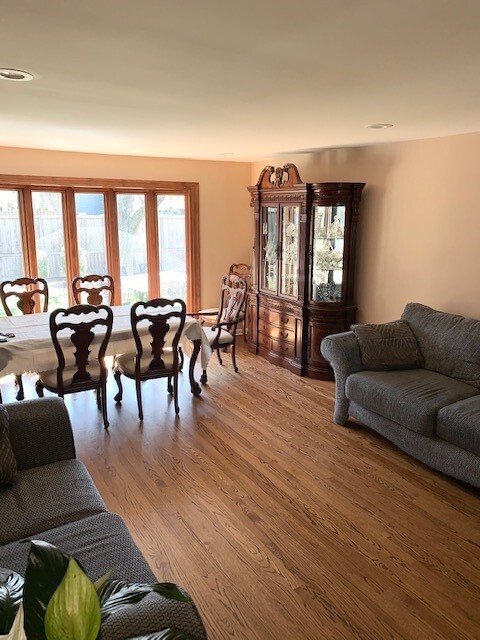 Photo - 1633 Gamon Rd