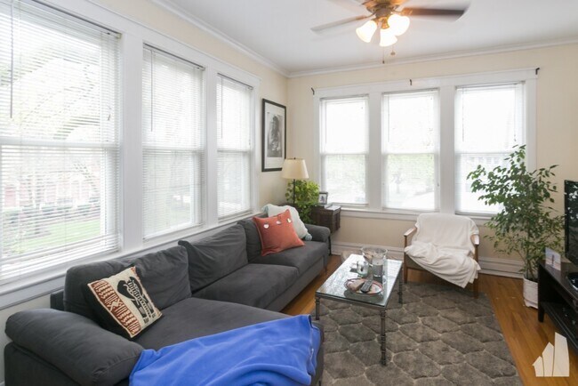 Photo - 3538 W Grace St Unidad 02Ea