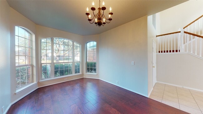Photo - 4911 Beechknoll Ln