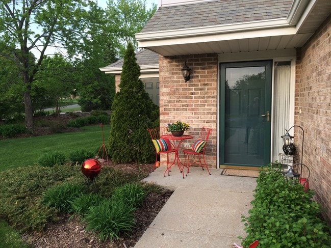 Photo - Maple Court Apartments