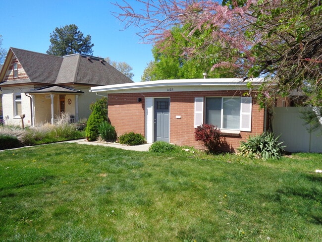 Photo - 1055 E Wilson Ave Unit 1