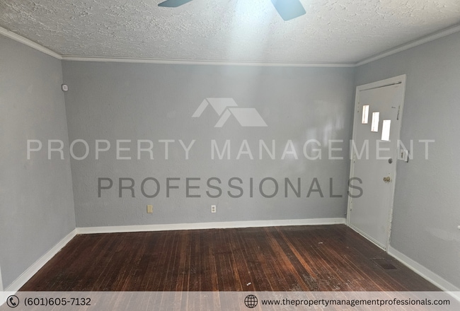 Photo - 2871 Fairhill Dr