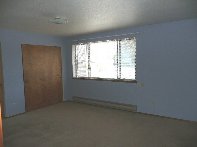 Photo - Cute 2 Bedroom Townhouse In Spanaway!!