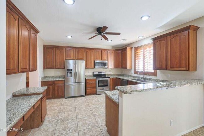 Photo - Beautiful 5 bedroom w/pool!