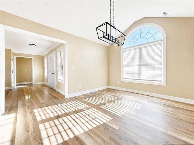 Photo - 1853 Ellie Ave