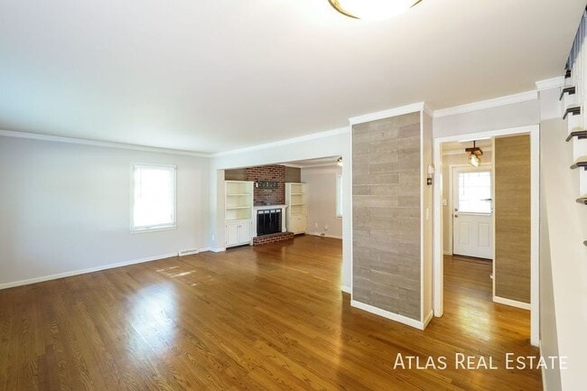 Photo - 6001 W 103rd St