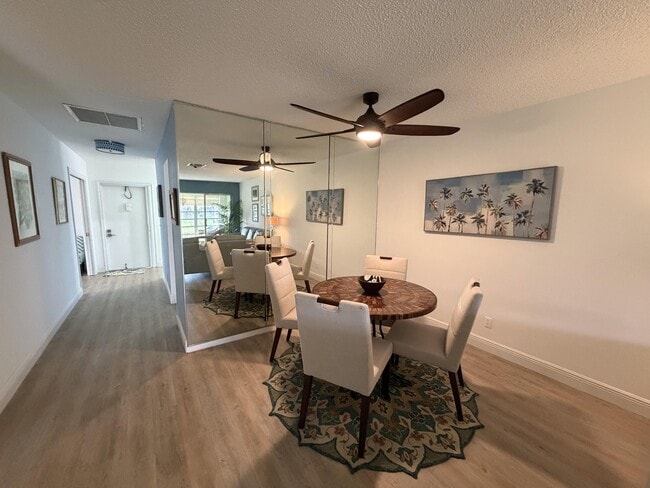 Photo - 2520 Pansy Ln