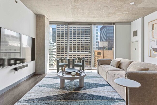 215 W Lake St Unit SI ID1029616P