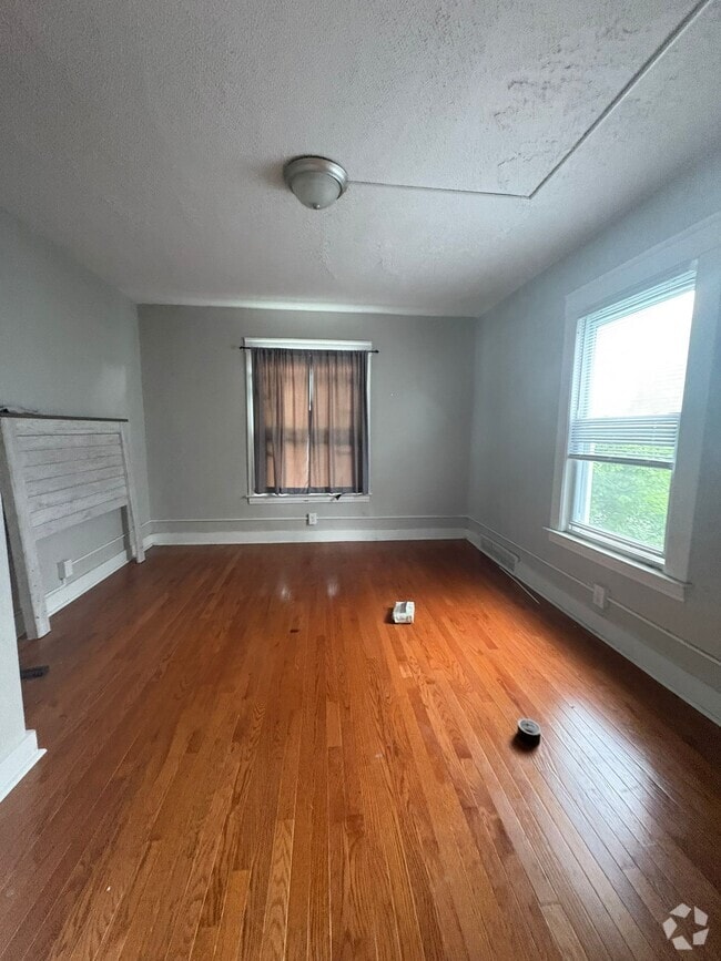Building Photo - 268 Clinton Ave Unit 2 Rental