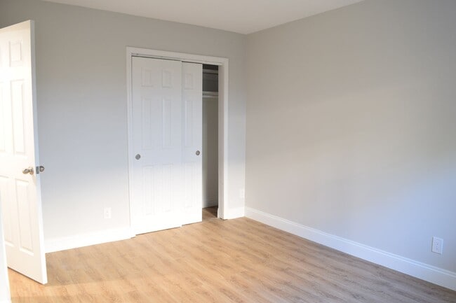 Photo - 807-809 W 40th Street Unit 807-7
