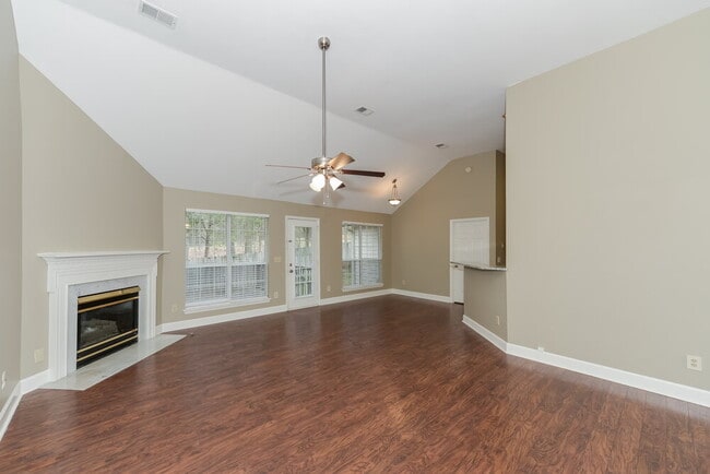Photo - 1009 Nighthawk Ln