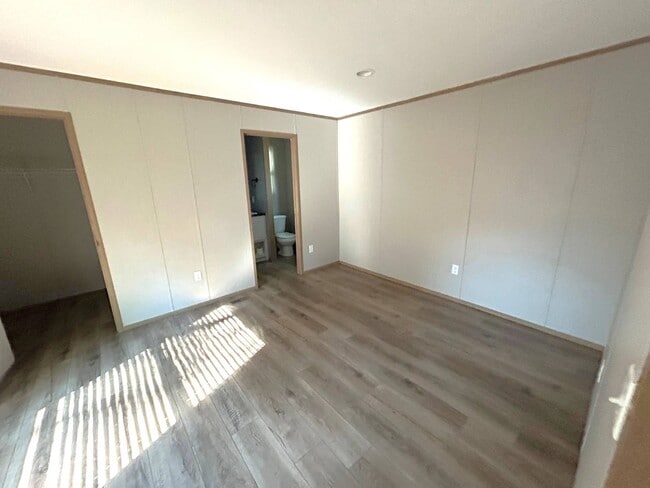 Photo - 6621 W Ridge Rd