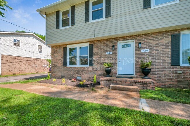 Photo - 738 McPherson Dr