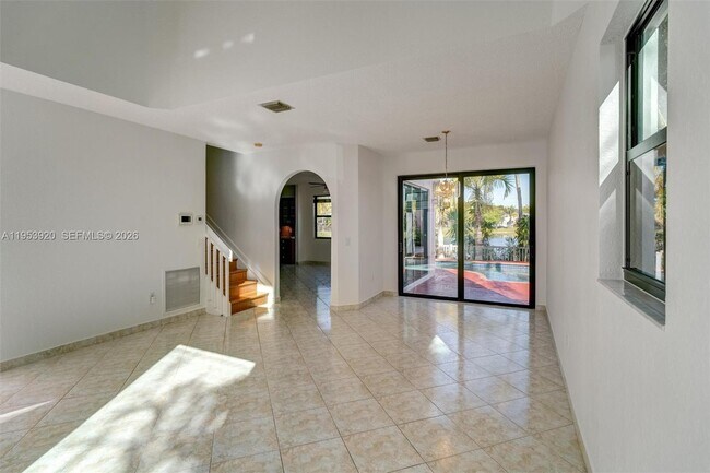 Photo - 9053 SW 214th St