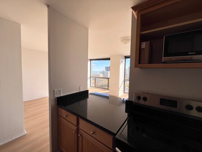 Photo - 4343 N Clarendon Ave Unit 1701