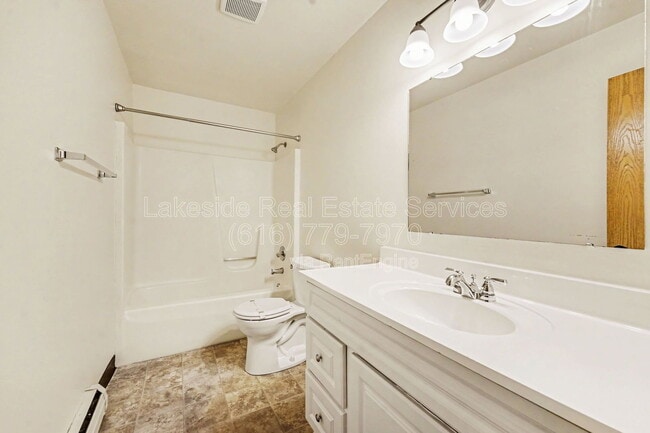 Photo - 1015 36th St SW Unit 1
