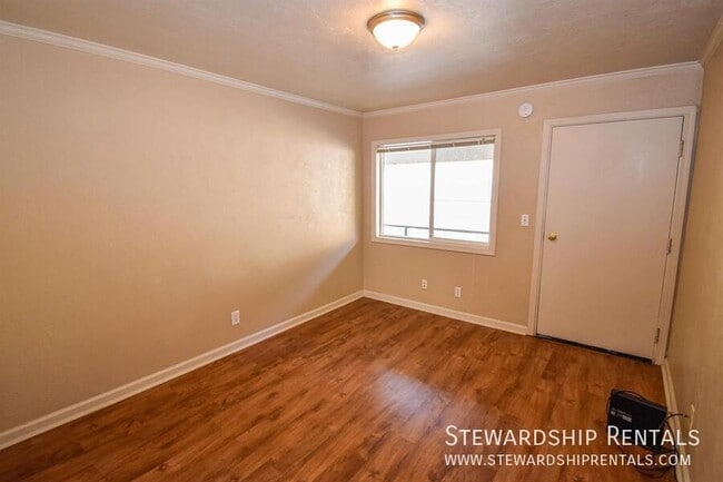 1827 Harris St Unit 302 (M)