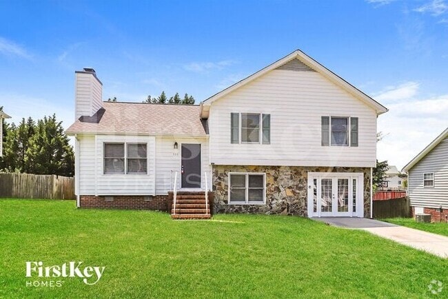 Building Photo - 306 Mt Olive Dr Rental