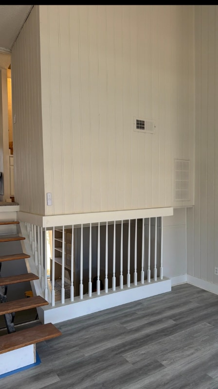 Photo - 19 Lakeway St