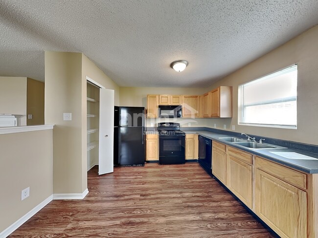 Photo - 3210 Black Forest Ln