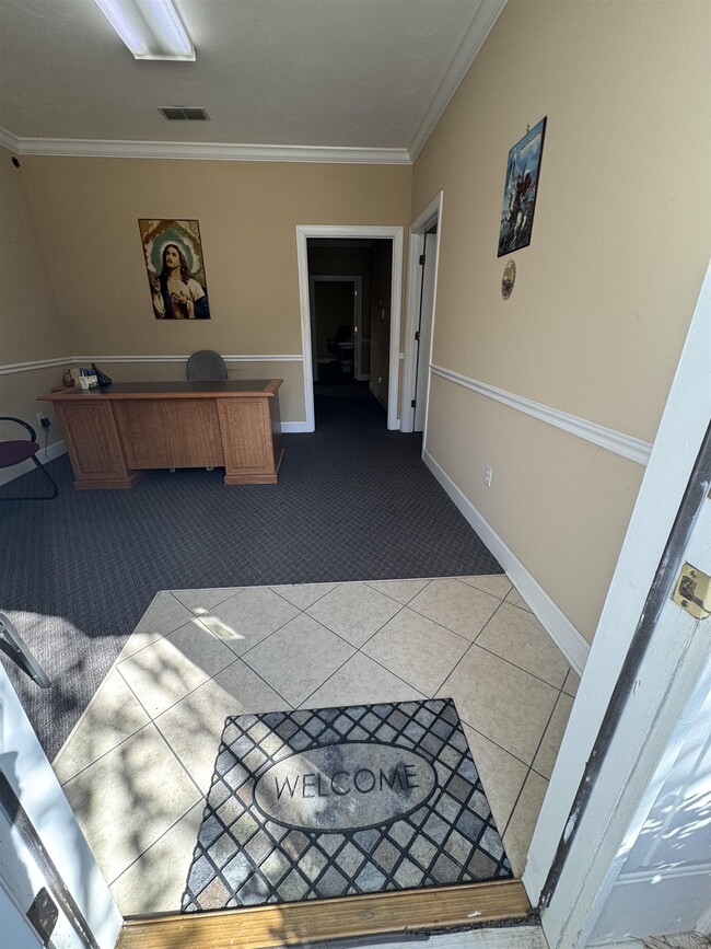 2709 Killarney Way